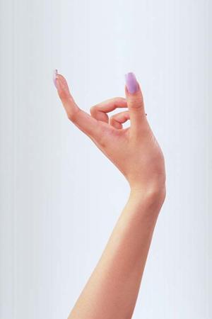 たるみや二重顎の悩みを解消する小顔注射